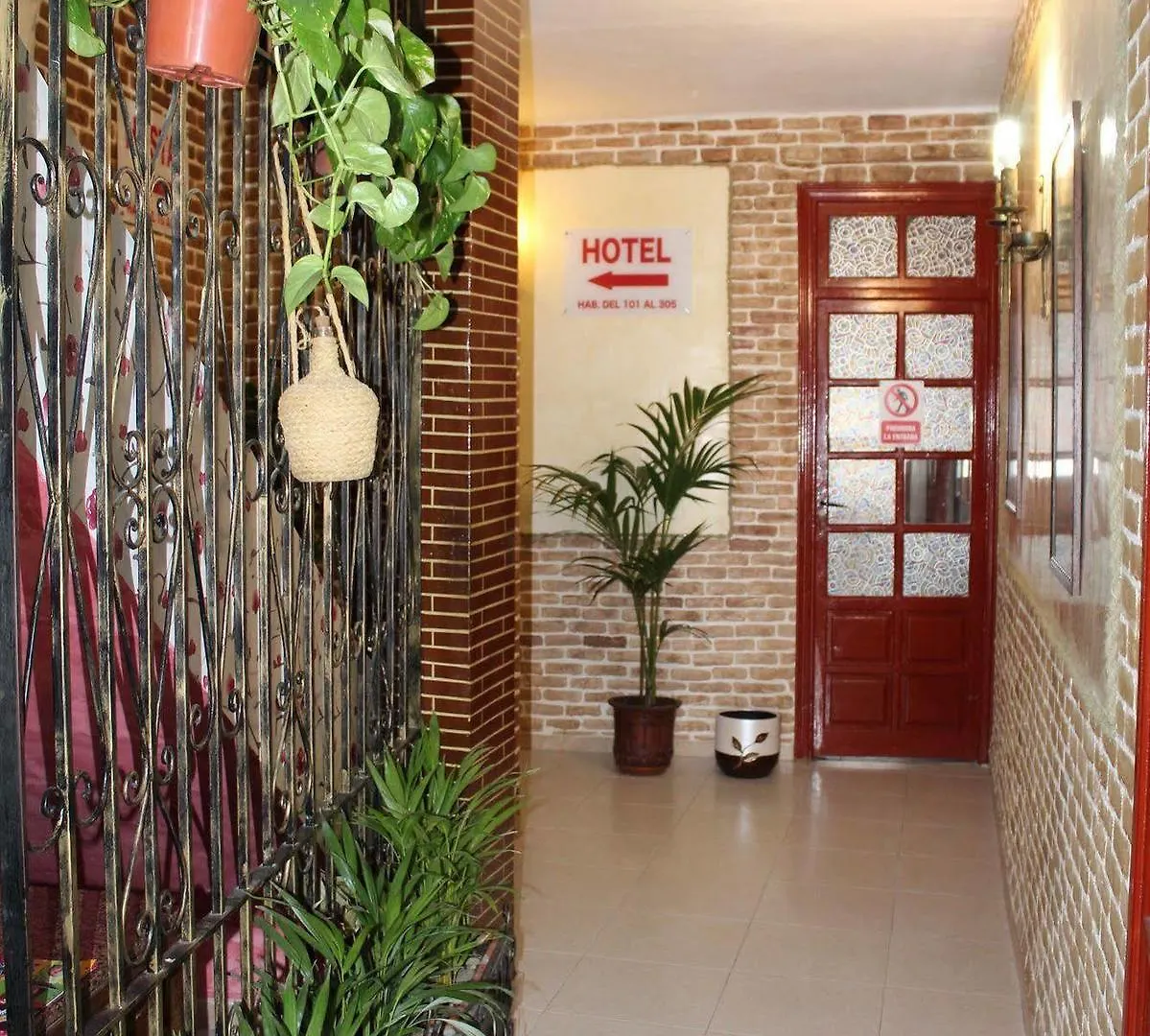 Guest house Hostal Dona Carmen Ronda Spain